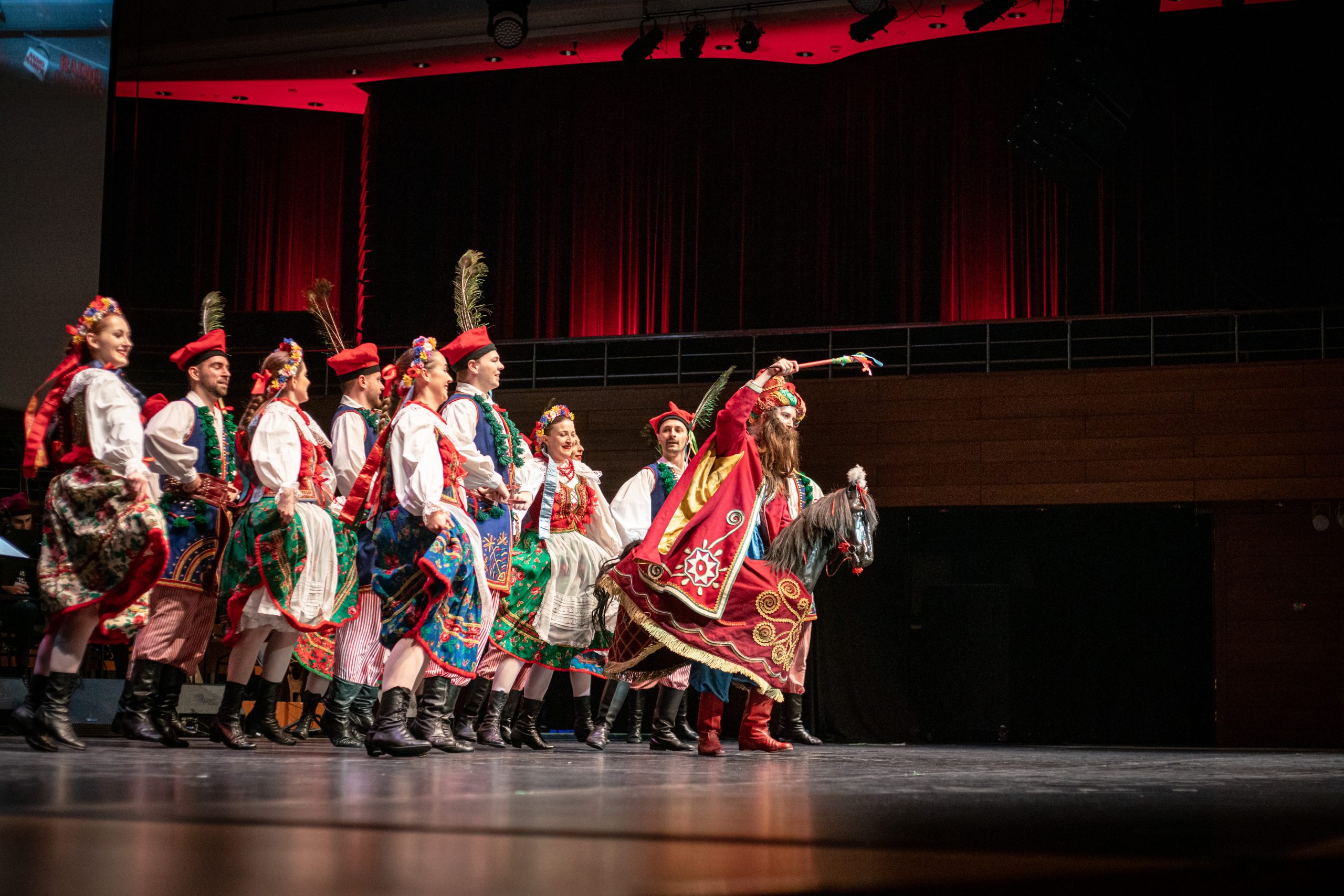 Koncert "Polskie tańce narodowe" - krakowiak z lajkonikiem