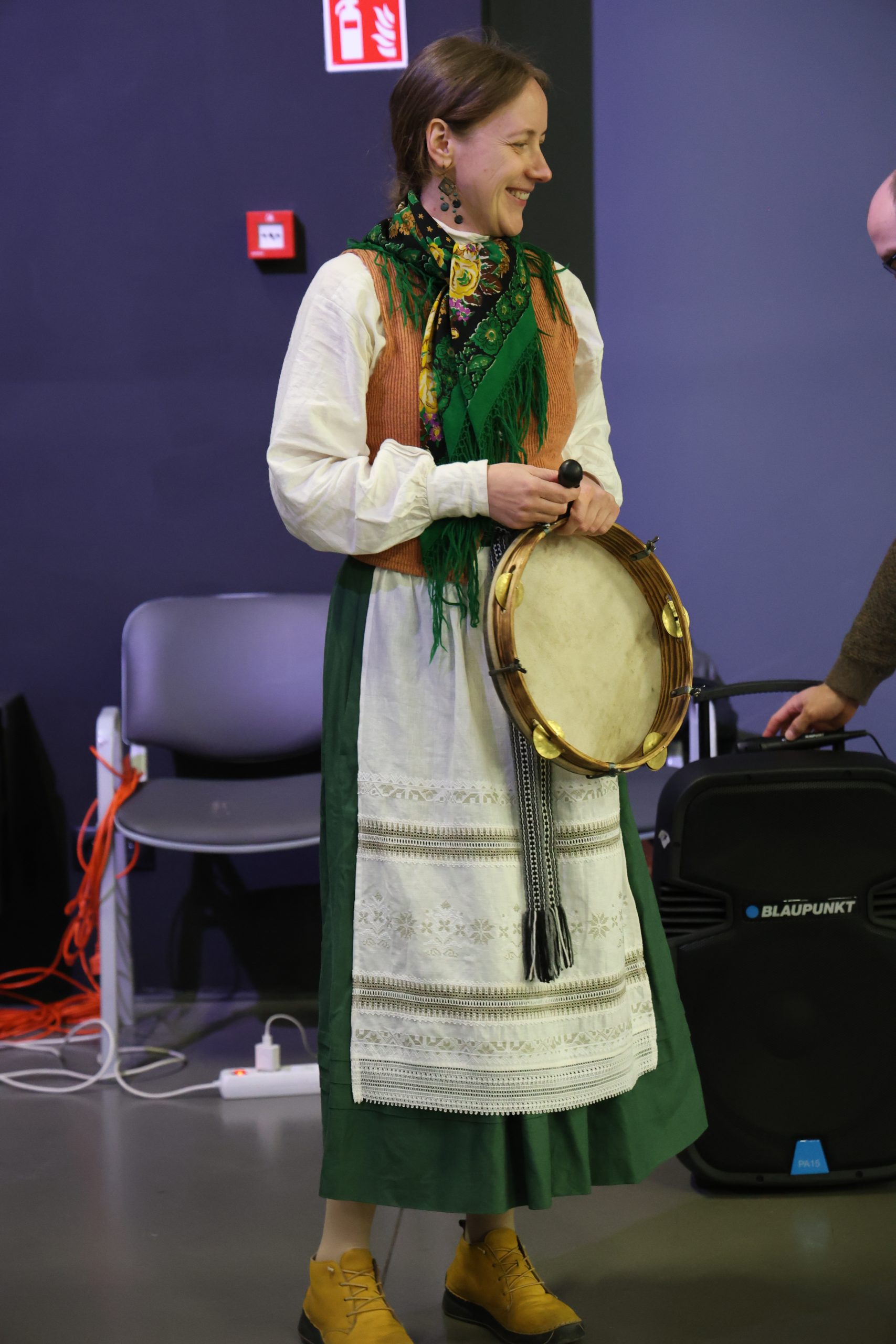 grupa muzyczna w trakcie wystąpienia